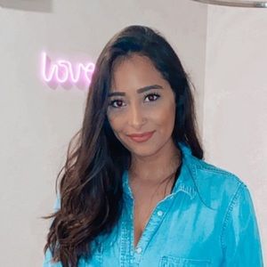 Meet your Posher, Carolina